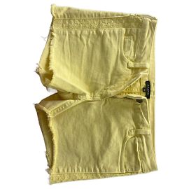 Autre Marque Pantaloncini in denim giallo