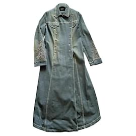 Cappotto Krizia in denim blu ricamato cotone