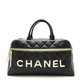 Chanel Matelassé Bowling Tasche