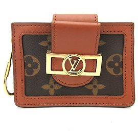 Estuche para tarjetas Multicart Dauphine M68751 de Louis Vuitton