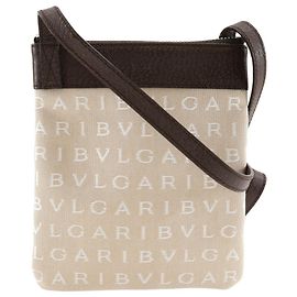 Bulgari Borsa a Spalla Logomania di Bvlgari