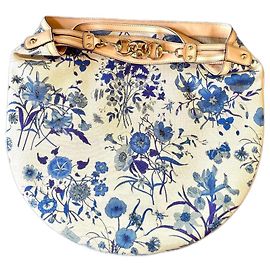 Gucci Hobo de lona azul Flora con hebilla de caballo en forma de ola