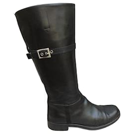 Botas Prada de cuero negro