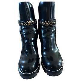 Botines Louis Vuitton Star Trail Limited de charol negro