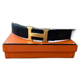 Cinturón Hermès de cuero de cocodrilo negro con hebilla H dorada 85 cm