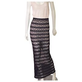 Falda larga de encaje negro transparente Alice + Olivia