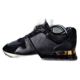 Louis Vuitton Run away Sneaker aus schwarzem Leder
