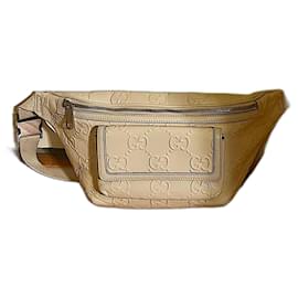 Authentic Gucci Pre-Fall '23 Weiß Jumbo GG Leder Gürteltasche