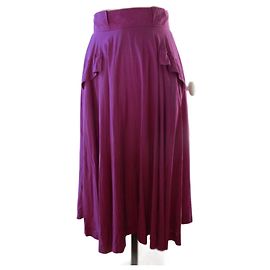 Charles Jourdan Falda de seda ciclamen, talla 40.