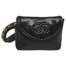 CHANEL Ketten-Taillentasche aus schwarzem Lammleder mit goldenem CC Auth bs18476