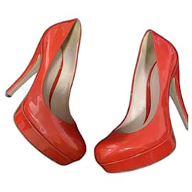 Tacchi in pelle rossa Gucci