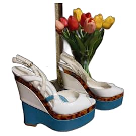 Gucci Leather Platform Sandals