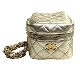 Borsa a catena Chanel Matelassé
