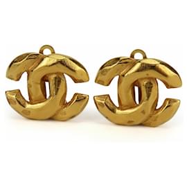 Orecchini a clip dorati Chanel