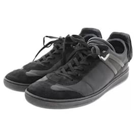 Sneakers in pelle nera e suede Louis Vuitton