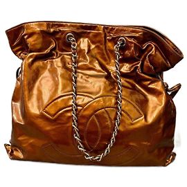 Borsa Bon Bon Chanel in pelle verniciata oro rame