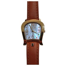 Reloj Aigner dorado de acero con esfera de nácar