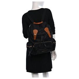 Burberry Nylon großer Rucksack schwarz/braun