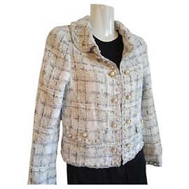 Dolce & Gabbana Blazer aus weißem Tweed mit Perlen