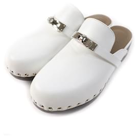 Mule con fibbia Kelly Silver Carlotta di Hermès