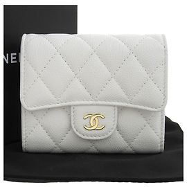 Cartera plegable en tres Matelassé Chanel