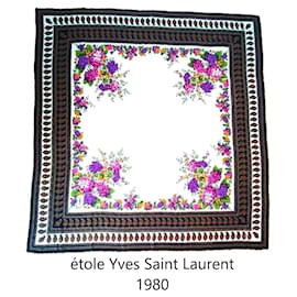 Étole Yves Saint Laurent en laine et soie crème