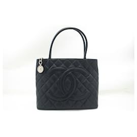 Borsa a spalla in pelle di vitello grana argento CHANEL