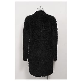 Cappotto lungo con bottoni dorati Balenciaga in mohair nero