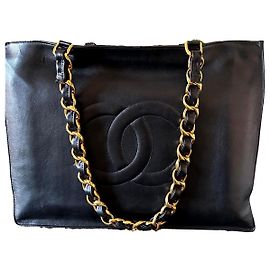 Bolso tote Chanel de cuero negro