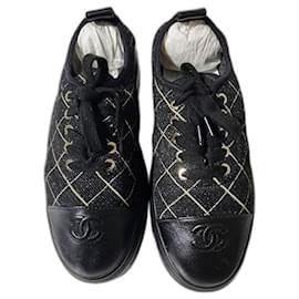 Sneakers Chanel 2018 con logo CC intrecciato Nero/Argento Taglia 37