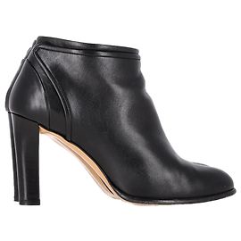 Botines de tacón alto con cremallera Salvatore Ferragamo en cuero negro