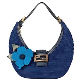 Borsa Fendi Baguette Croissant in lana blu