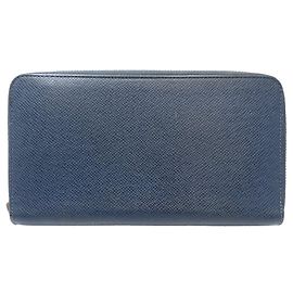 Cartera Zippy Organizer de cuero Taiga Louis Vuitton M30515