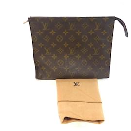 Louis Vuitton Pochette 26 Monogram - 833