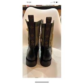 Botines Louis Vuitton Metropolis de piel de cordero negra