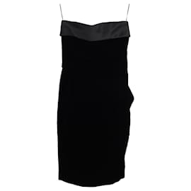Vestido mini sin tirantes en terciopelo negro Saint Laurent