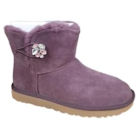 Bailey Button Gem Bling - Ugg