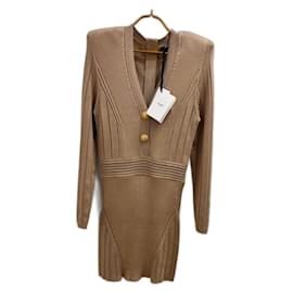 Vestido de punto Balmain Beige de Viscosa