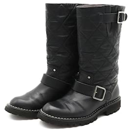 Botas de cuero Matelassé de Chanel