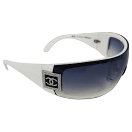 Óculos de sol Chanel 4117-B Branco Azul