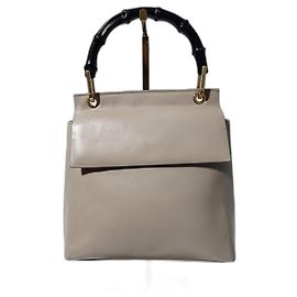 Borsa a mano in pelle Gucci Bamboo con patta beige
