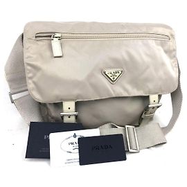Bolsa de ombro Prada de nylon cinza prateado