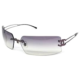 Gafas de sol Chanel CC Logo con strass plateadas y moradas