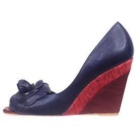 Chanel Sandali con zeppa in pelle blu scuro con motivo floreale - taglia EU 38,5