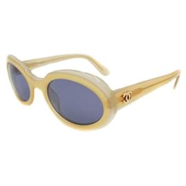 Chanel Kurt Cobain Sonnenbrille Creme Gold CC Logo
