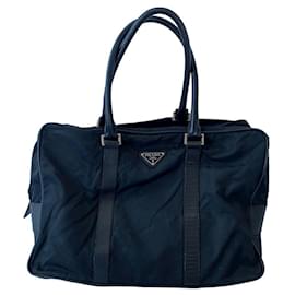 Prada Tote Bag aus schwarzem Leder