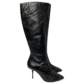 Stivali alti con zip e tacco in pelle nera di Giuseppe Zanotti
