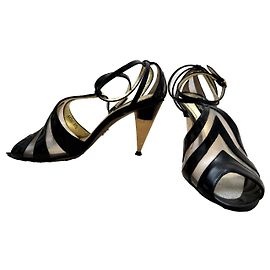 Dolce & Gabbana Absatzsandalen aus schwarzem Leder