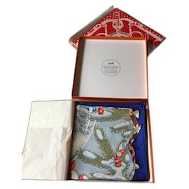 Hermès-Schal mit dem Titel NOEL AU 24 FAUBOURG neu in seiner Box und der äußeren Box