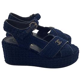 Sandali con zeppa Chanel CC in tweed di cotone blu